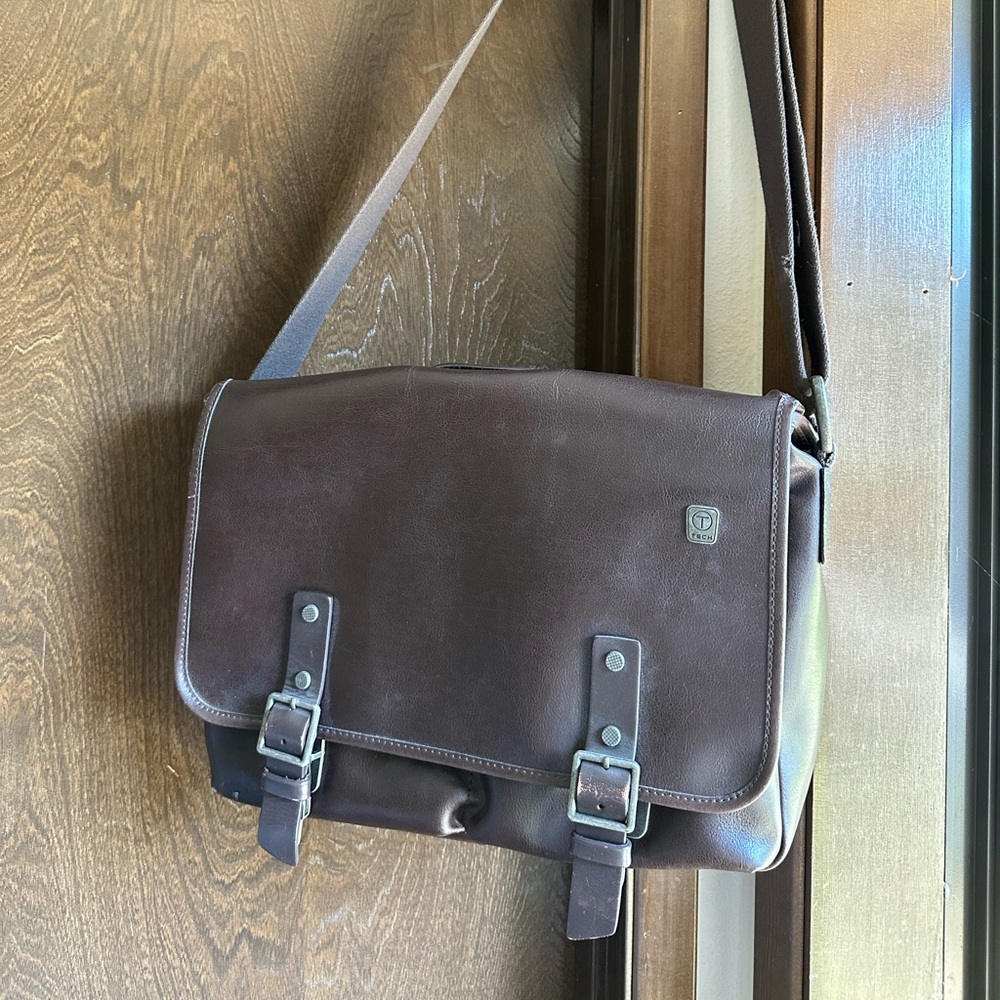 Tumi Tech Briefcase/ Messenger Bag